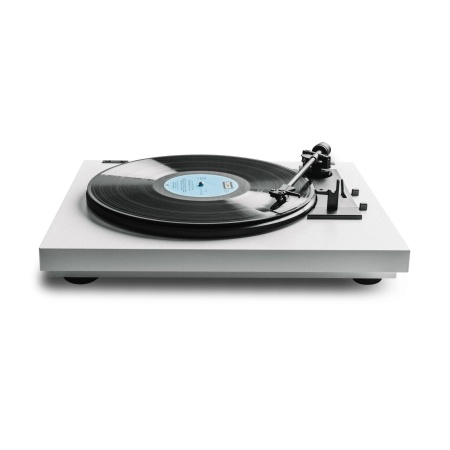 Pro-Ject Automat A1 (OM10) White – витринный образец